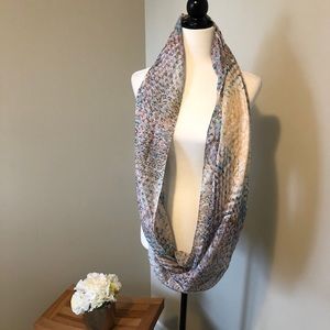 Infinity scarf